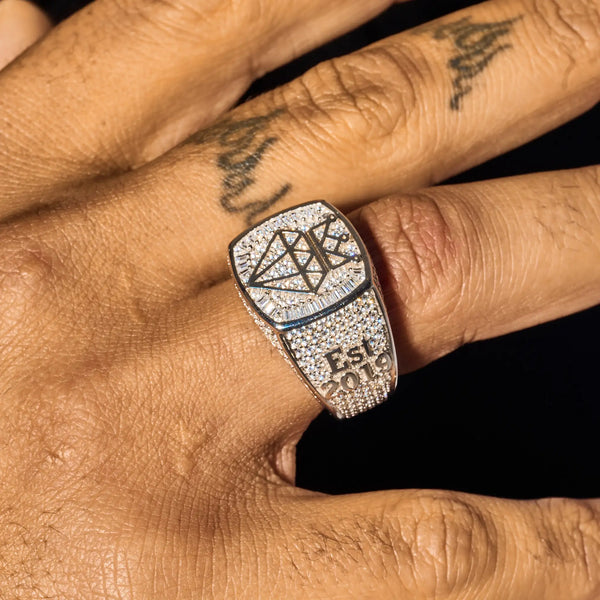 Moissanite Adamans Ring 925 silver iced-out baguette design with D color VVS1 stones on finger