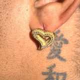 Moissanite S925 gold heart-shaped earring with diamond simulants on ear