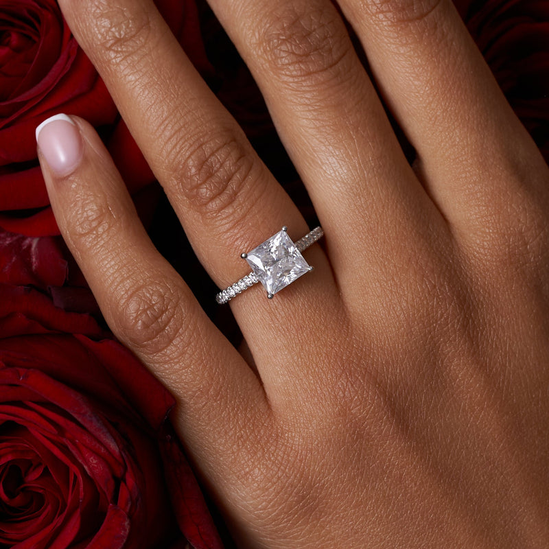 Princess Cut Solitare Moissanite Ring Elegant Engagement Choice