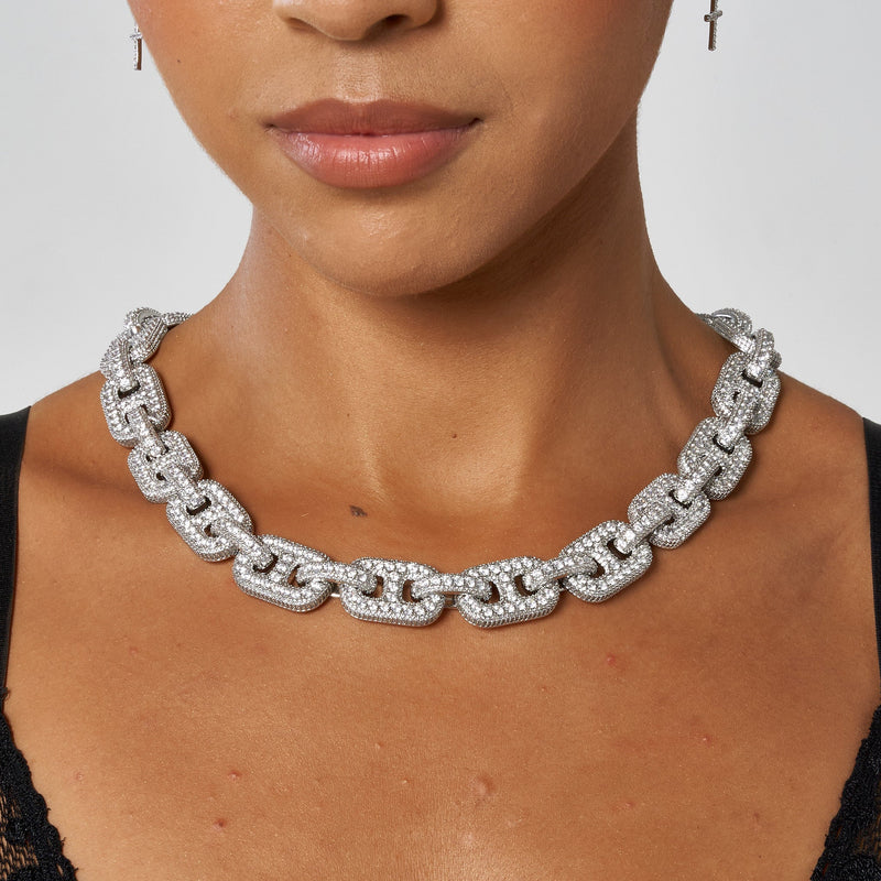 Woman wearing 17mm G-Link Diamond Chain necklace in white gold with sparkling hand-set stones
