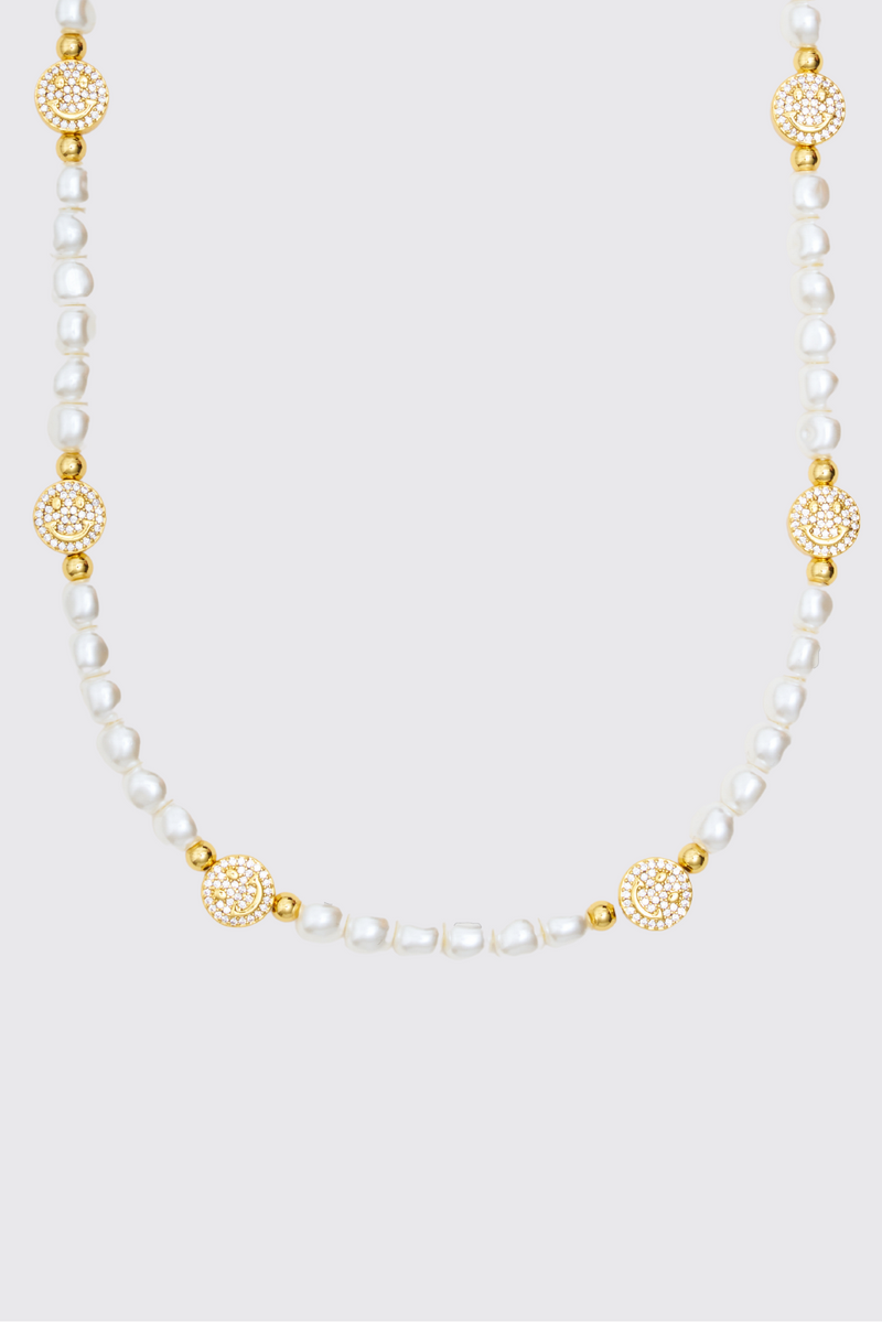 5mm Iced Smiley Face Pearl Necklace - Gold